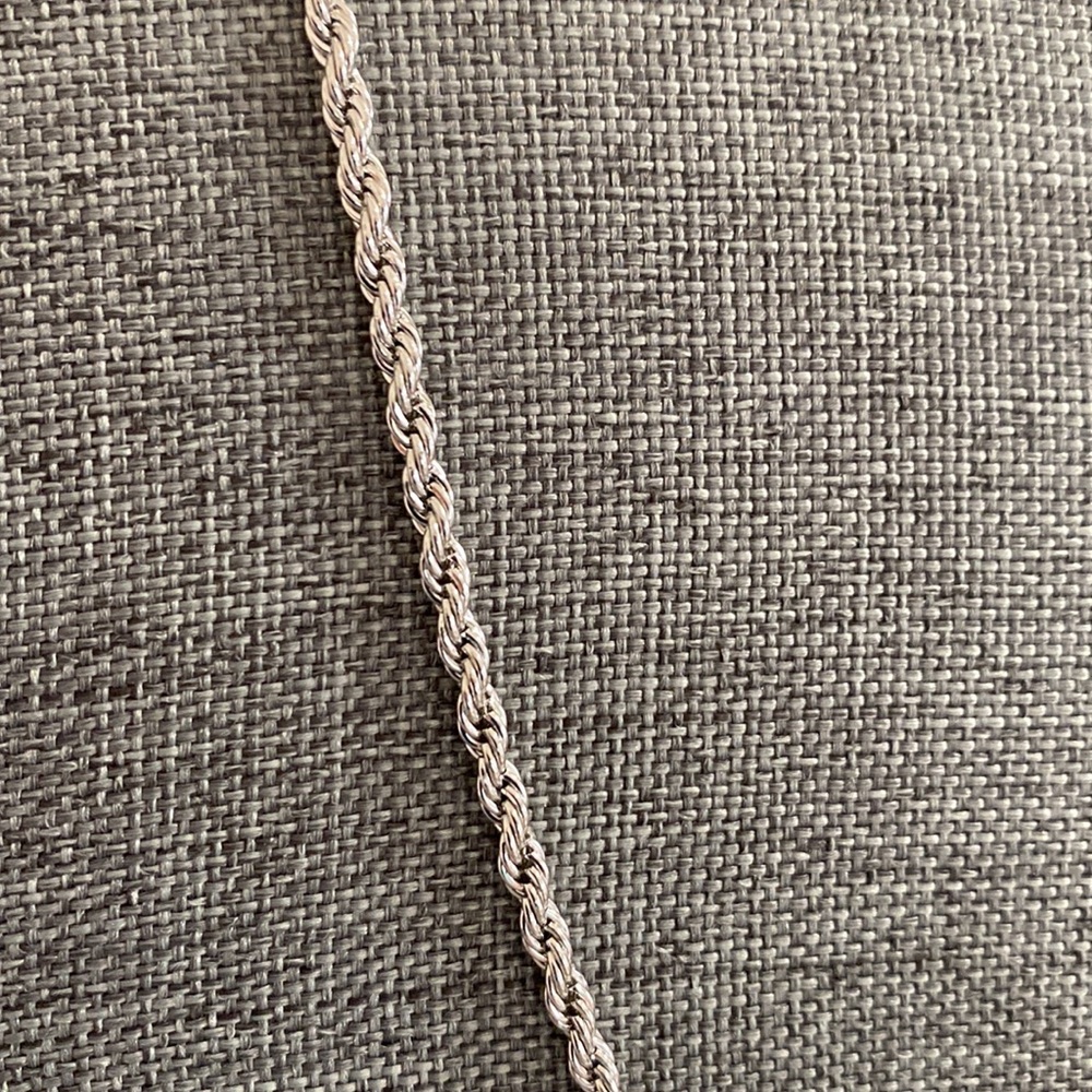 Silver Tone Rope Chain - Picture 2 of 3